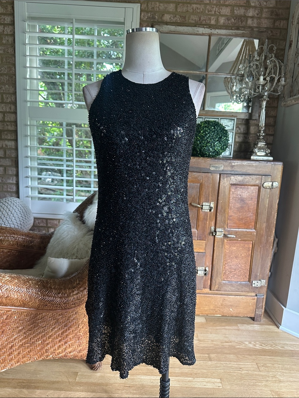 CARMEN MARC VALVO BLACK LABEL LUXURY BLACK SEQUIN SLEEVELESS DRESS 4 NEW SILK
